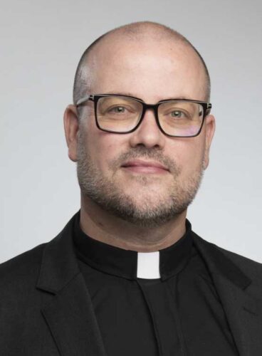 Bishop Erik Christensen Headshot